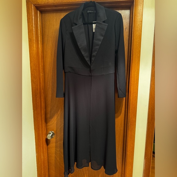 New York & Co. Long Sleeve Chiffon Blazer - Picture 4 of 6